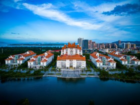 主樓群像：時(shí)光流轉(zhuǎn)中的建筑詩篇