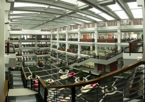 圖書館內(nèi)外景